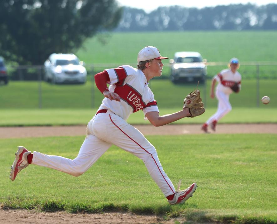 Josh Hansen prepares to catch a ball during the Luverne Junior Legion team’s 10-0 win over Minneota July 9. Hansen pitched a no-hitter for the team in Fairmont July 15. Greg Hoogeveen/Rock County Star Herald Photo