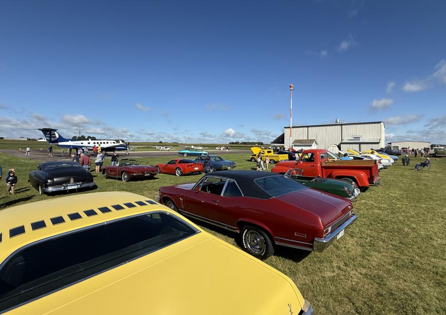 An estimated 600 people attended Saturday’s airport fly-in, drive-in breakfast at Quentin Aanenson Field. Lori Sorenson/Rock County Star Herald Photo