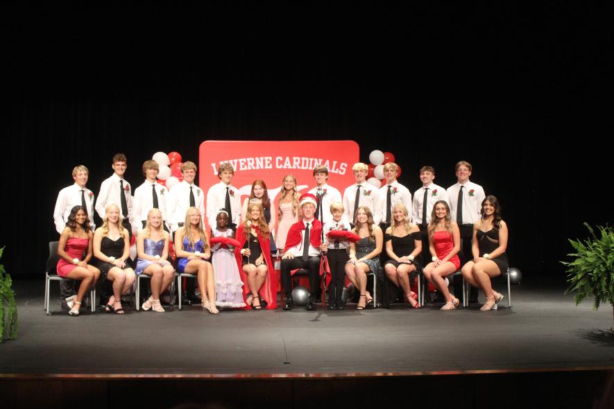 The 2025 LHS Homecoming Court poses after the crowning of this year’s homecoming queen and king Monday night. Pictured are (front, from left) Adelyn Rodriguez, Maesa Boyenga, Emmery Huiskes, Mariah Knorr, Zaharra Harnack, queen Anna Banck, king Jaydon Johnson, Jackson Cahoon, Julia Beyer, Addyson Mann, Ella Schmuck, Hannah Woodley, (back) Blake Sauer, Maddox Schomacker, Jaxon Pick, Gavin Hoven, Hannah Wieneke, Jenna Bullerman, Nick Mann, Connor Bose, Josh Hansen, Kasey Buss and Tyler Hodge. 