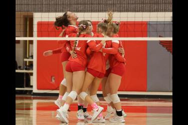LHS Volleyball vs Pipestone Sept. 21